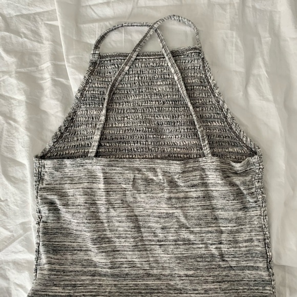 Hollister Crochet Grey Halter Crop Top Size S - Picture 2 of 3